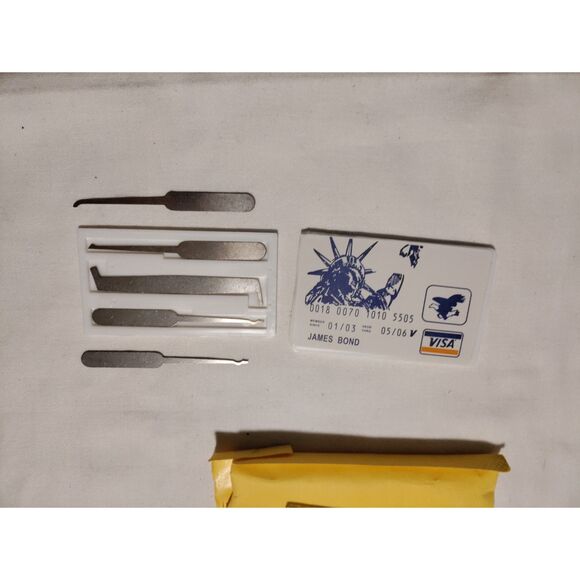 Home Improvement Simple Accessory Lock Set with Leather Handbag Keyed - Picture 2 of 4